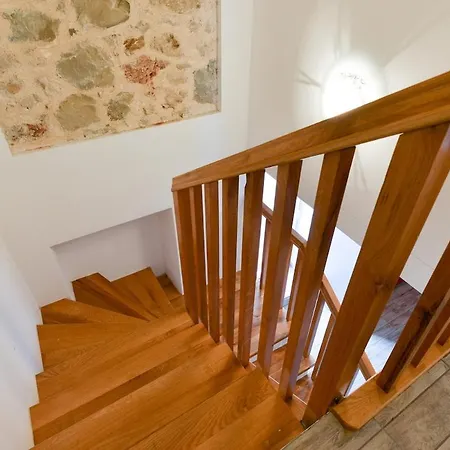 Modern House Centre Pag Holiday home *